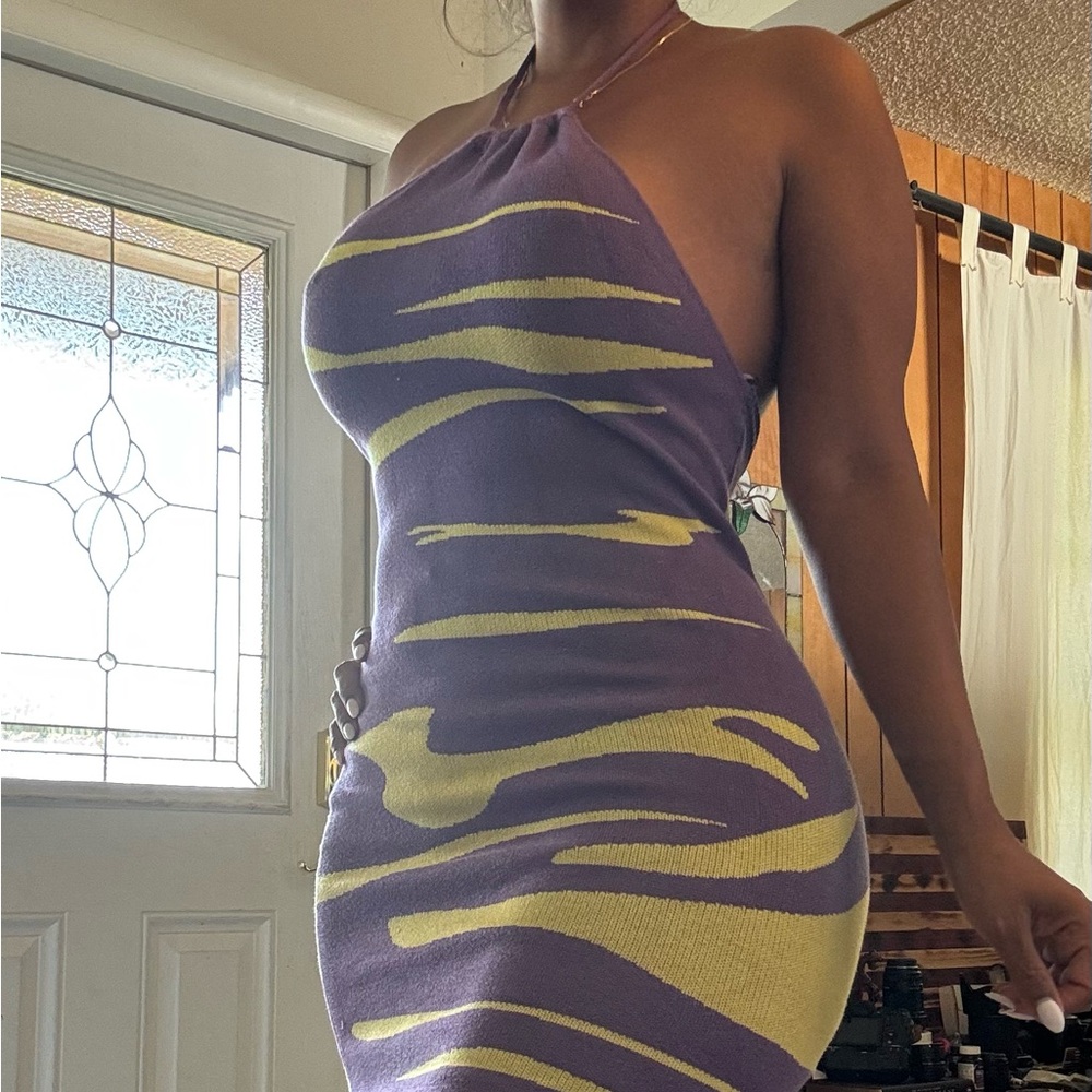 Fashion Nova dress size L